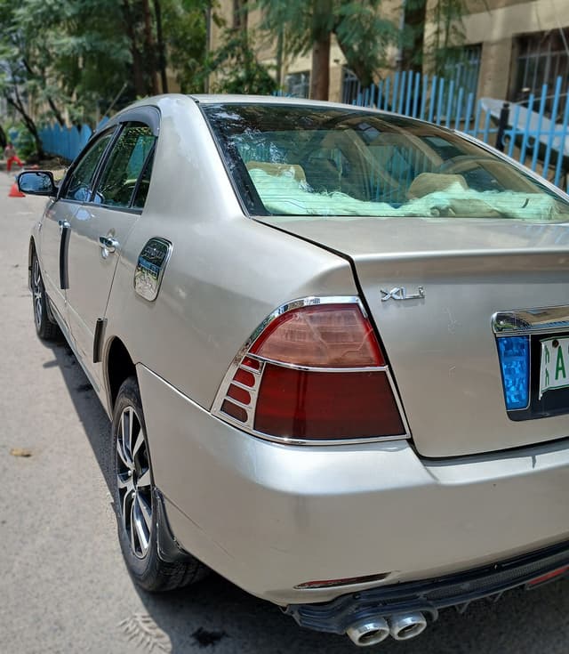 Toyota Corolla 
