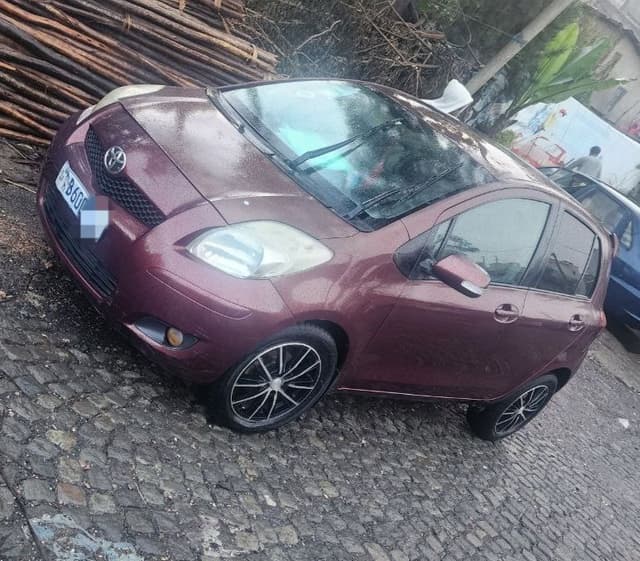 Toyota yaris 2010