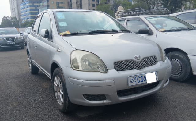 Toyota Vitz 2004