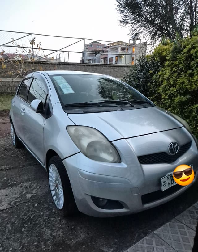 Toyota Yaris Compact 2010