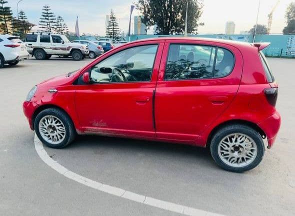 Toyota Vitz 2001