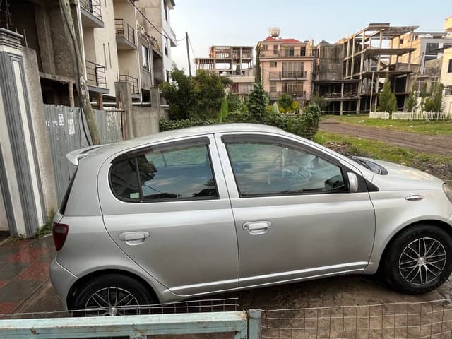 Toyota Vitz 2001