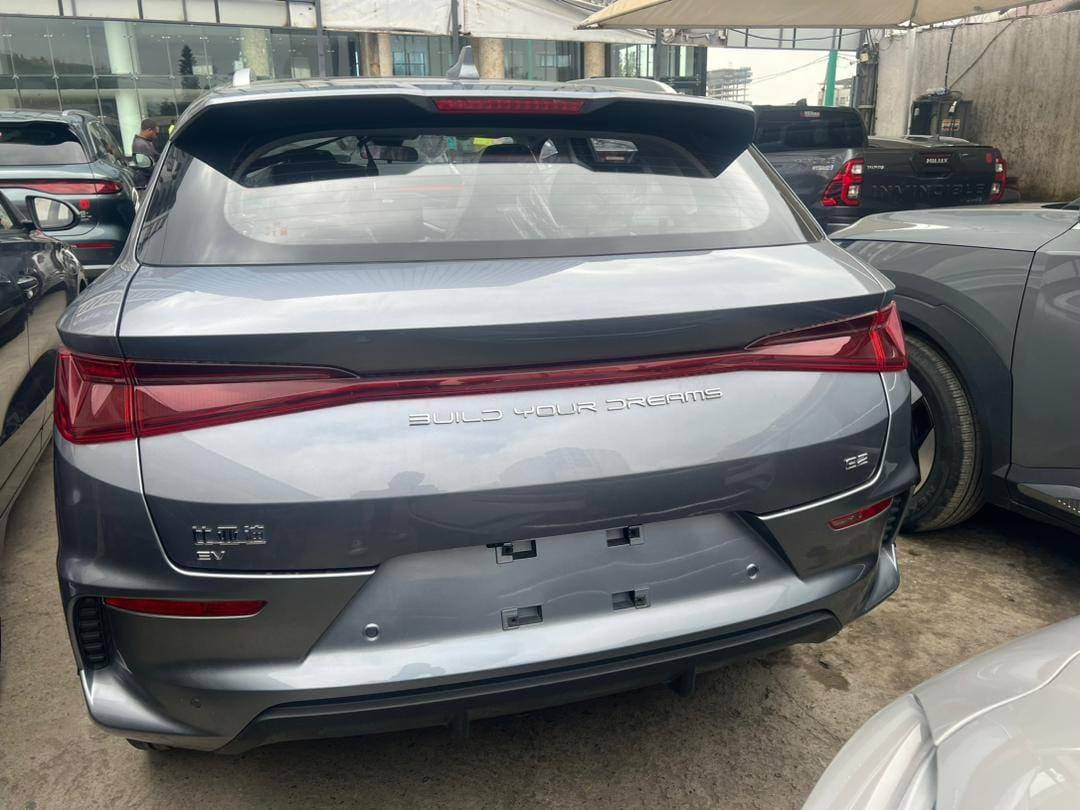 BYD E2 2025